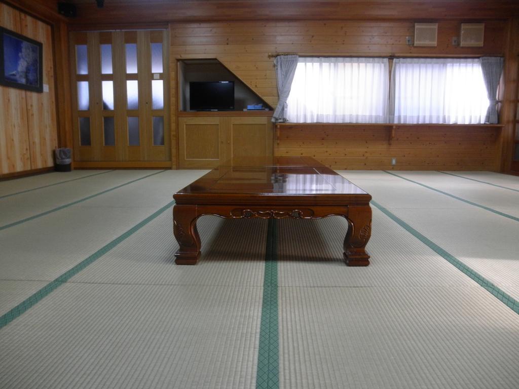 Haranoya Hotel Oshino Bagian luar foto