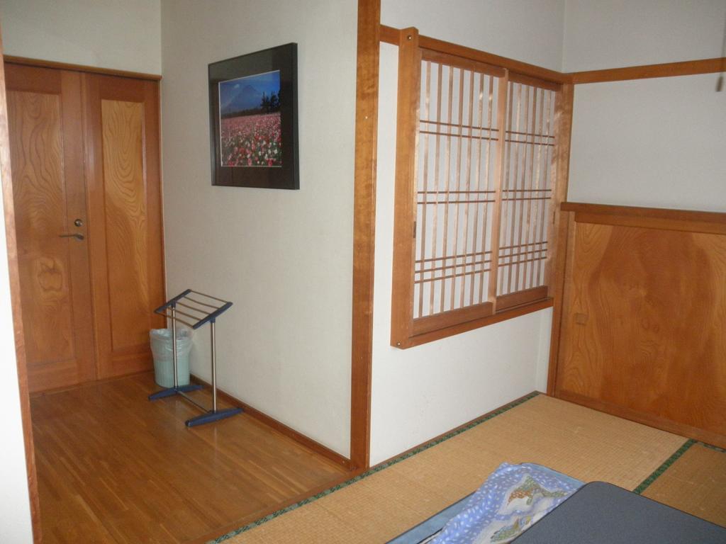 Haranoya Hotel Oshino Bagian luar foto