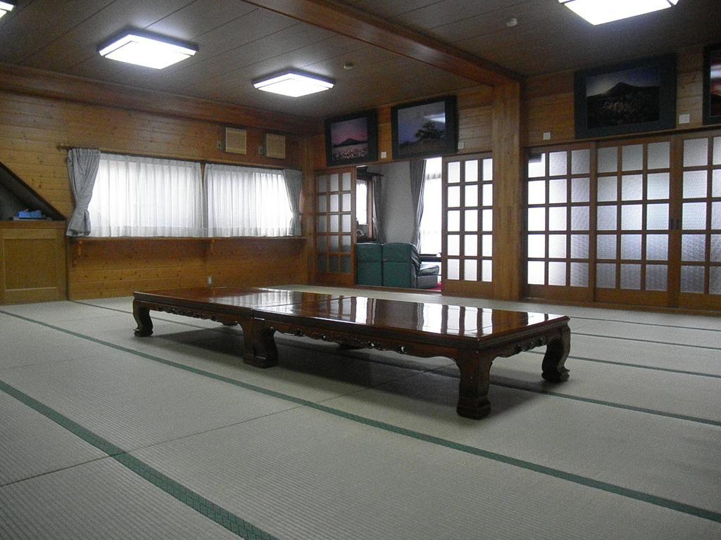 Haranoya Hotel Oshino Bagian luar foto