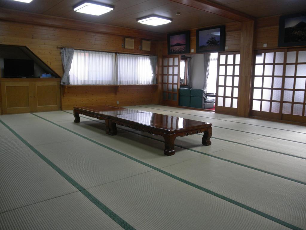 Haranoya Hotel Oshino Bagian luar foto